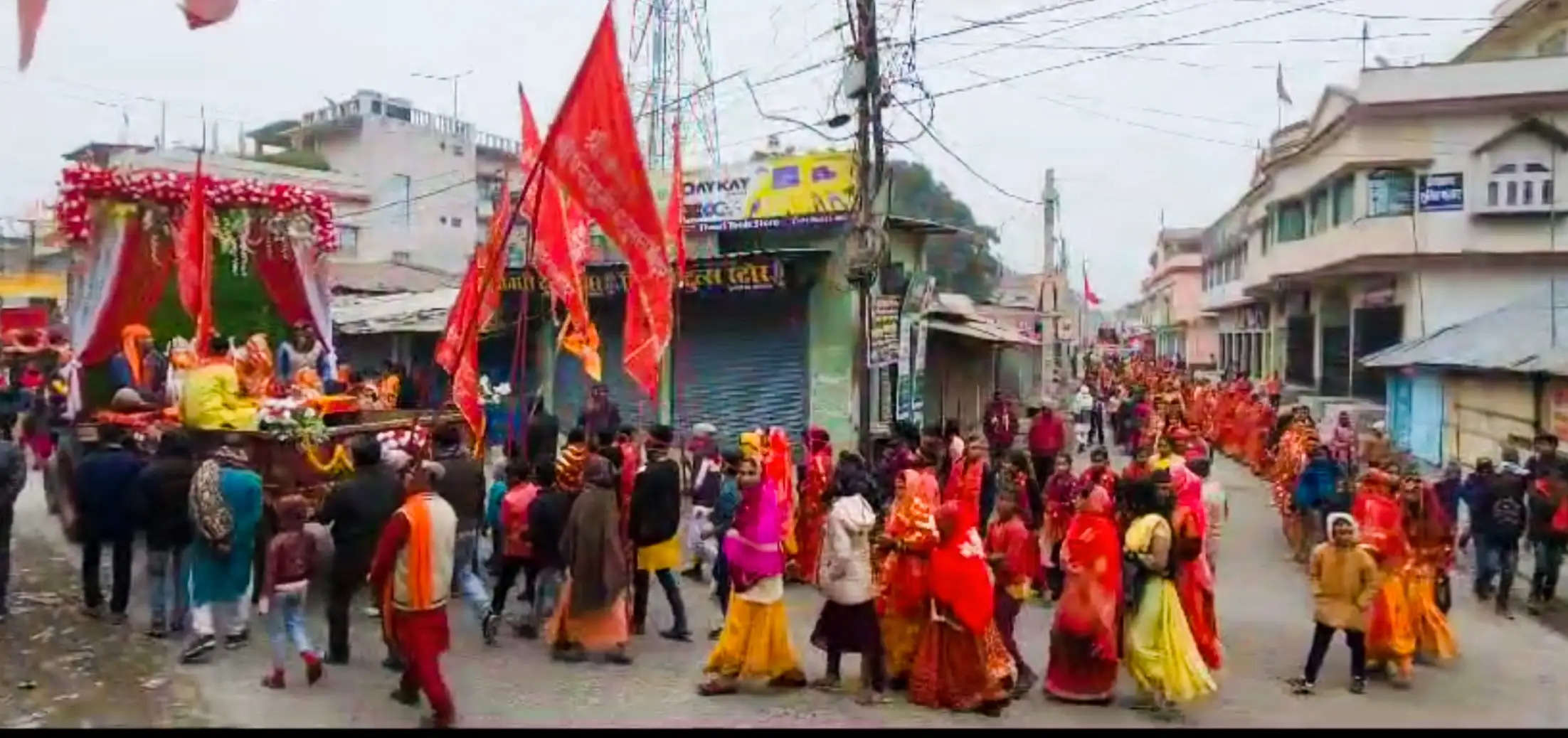 अयोध्या के साथ फारबिसगंज पंचमुखी मंदिर में विराजे भगवान राम के साथ माता सीता,भाई लक्ष्मण और दूत हनुमानजी