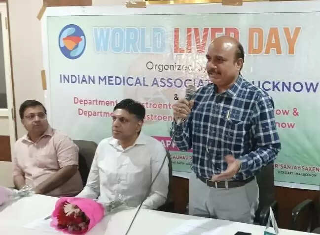 शराब के सेवन से लीवर हो रहा फैटी,कैंसर का भी खतरा