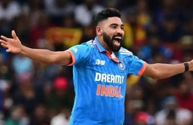 आईसीसी वनडे गेंदबाजों की रैंकिंग में शीर्ष पर पहुंचे मोहम्मद सिराज