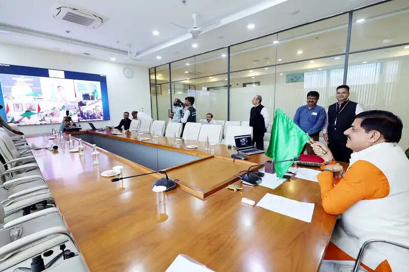 भारतीय रेलवे ने वर्ष 2014 के बाद साढ़े 5 लाख युवाओं को दिया रोजगार : अश्विनी वैष्णव