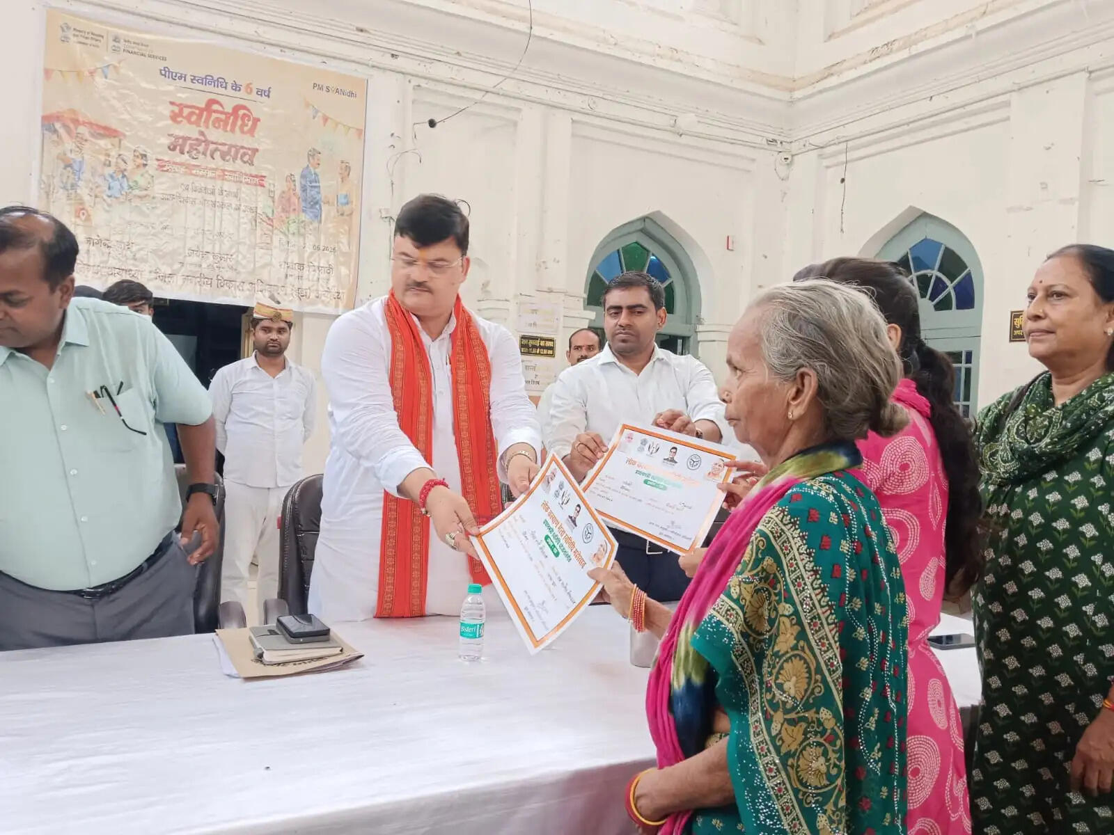 पीएम स्वनिधि महोत्सव में डिजिटल लेनदेन करने वाले वेंडरों का सम्मान, स्वरोजगार अपनाने वाले वेंडरों की किस्मत योजना ने बदली : महापाैर