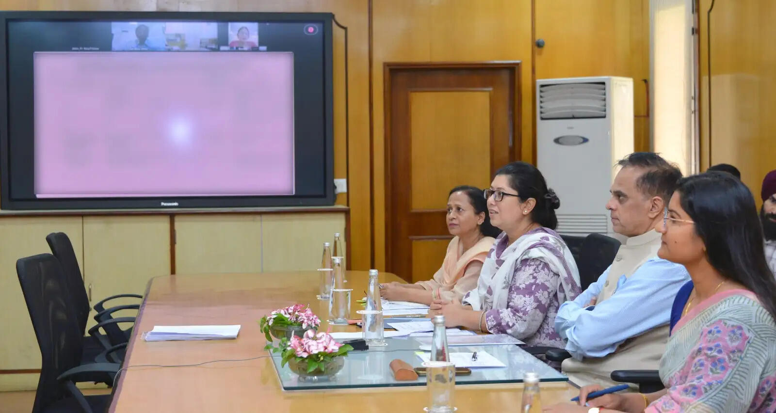 भर्ती कैलेंडर पर तेजी से आगे बढ़ रही प्रक्रिया, कांस्टेबल भर्ती 4 हजार से बढ़ाकर 6 हजार पदों पर होगी