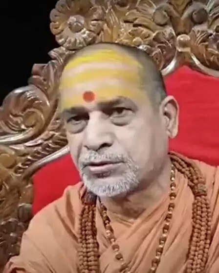 पहलगाम आतंकी हमले पर शारदापीठ के शंकराचार्य का बयान, एकजुट होकर आतंकवाद का मुंहतोड़ जवाब दें