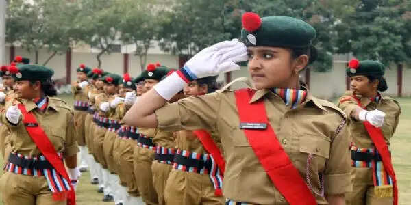 इतिहास के पन्नों में 10 जुलाई : जब महिलाओं को मिली एनसीसी में नई उड़ान