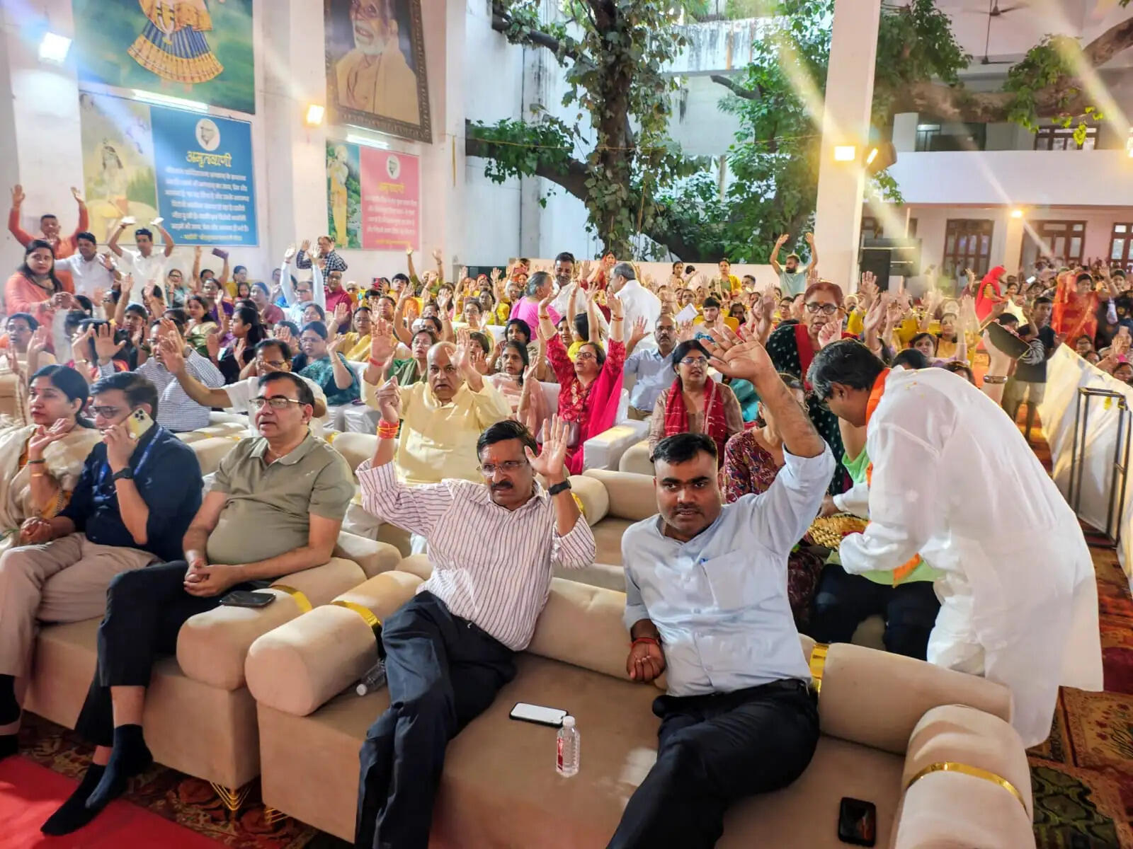 गोरखनाथ नगरी पहुंचे ‘सोमनाथ ज्योतिर्लिंग’ के पावन अंश, उमड़ी भक्तों की अपार श्रद्धा