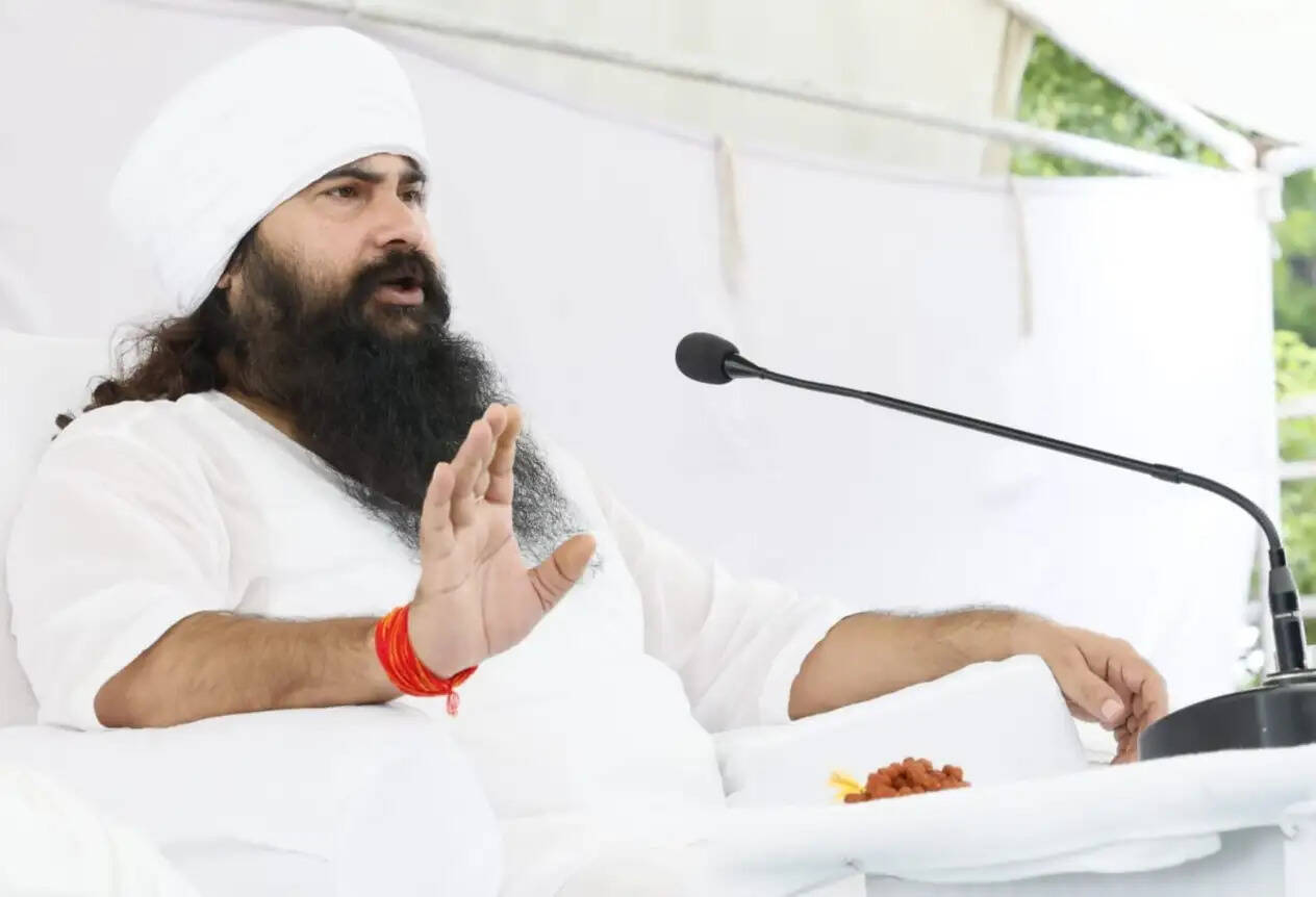 गुरु के बिना लोक-परलोक का ज्ञान संभव नहीं : पंकज महाराज