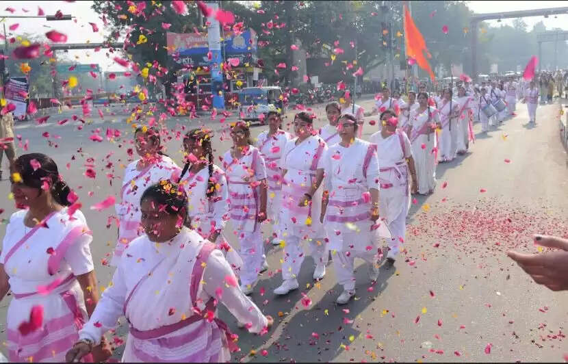 राष्ट्र सेविका समिति ने पथ संचलन निकालकर दिया राष्ट्र निर्माण का संदेश