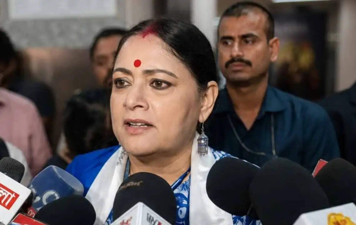 कोलकाता होटल अग्निकांड के बाद ट्रेड लाइसेंस और अग्नि सुरक्षा पर उठे सवाल, राज्य सरकार ने जांच के दिए संकेत