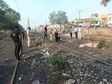 कोरबा में रेलवे ट्रैक पर मिला युवक का कटा हुआ शव, आत्महत्या की आशंका