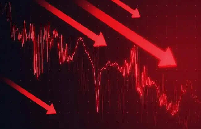 लाल निशन पर बंद हुआ घरेलू शेयर बाजार, सेंसेक्स 135 अंक लुढ़का