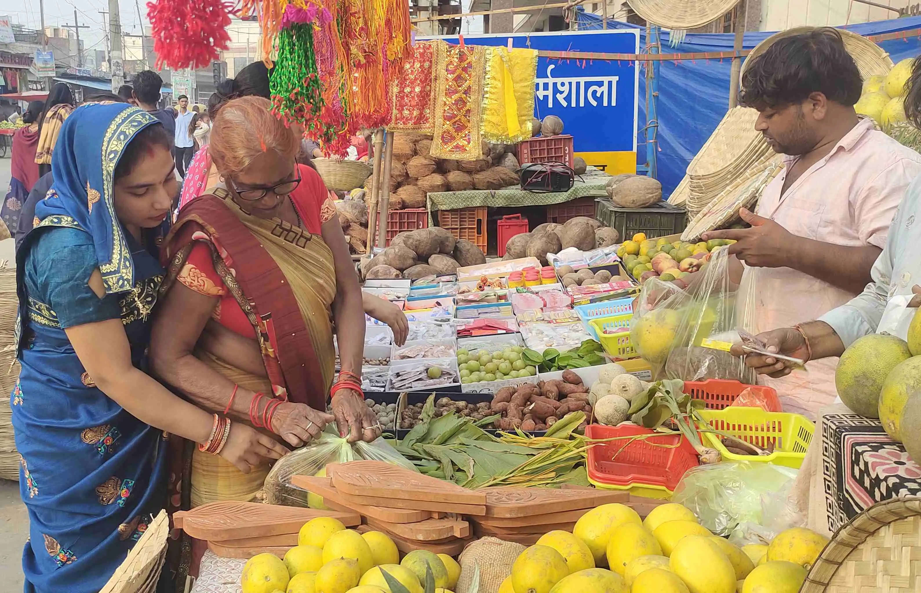 नहाय खाय के साथ छठ महापर्व शुरू, खरना शनिवार को