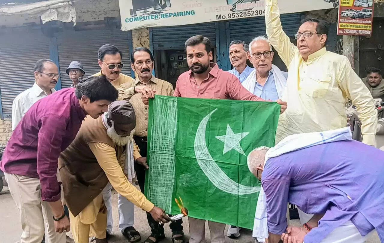 पाकिस्तान के अंत का आरम्भ हो चुका है : अशोक पाण्डेय