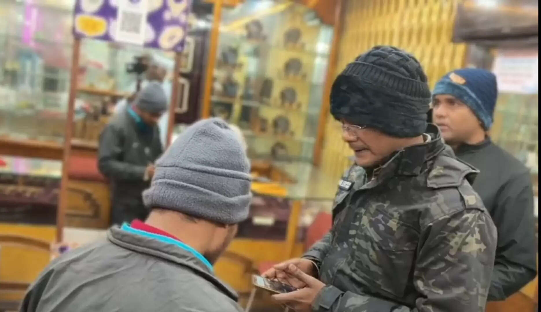 बिहार के गैंग ने भुरकुंडा से उड़ाए करोड़ के जेवर