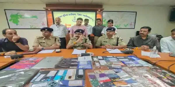 मप्र के ग्वालियर में पकड़ाया 100 करोड़ का अंतरराष्ट्रीय साइबर फ्रॉड, 5 आरोपी गिरफ्तार