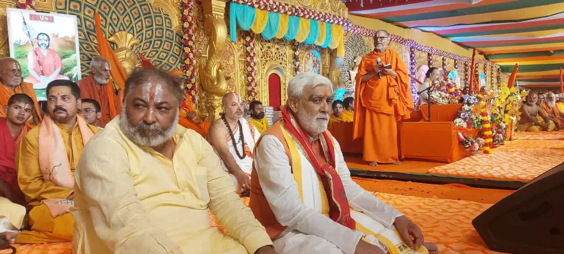 धर्म को जाने बिना राष्ट्र की रक्षा संभव नहीं, यज्ञ और संत समागम ही ज्ञान का आधार : श्रीजीयर स्वामी