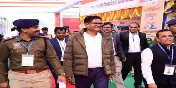 वित्त मंत्री ओपी चौधरी ने जांजगीर-चांपा में ‘जनादेश पर्व’ की तैयारियों की समीक्षा, जेपी नड्डा आज करेंगे आमसभा को संबोधित