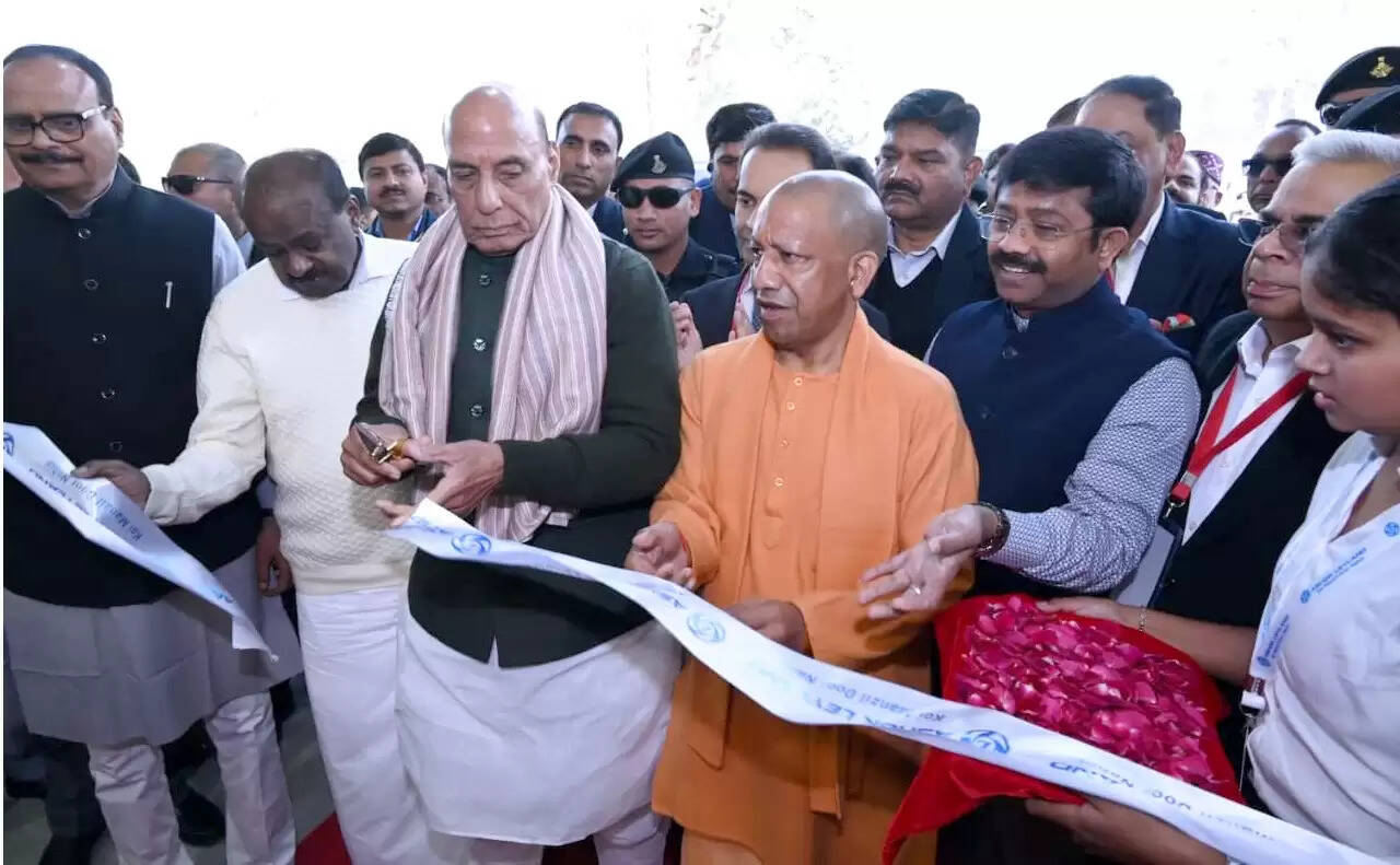 फियरलेस, ईज ऑफ डूइंग और ट्रस्ट ऑफ डूइंग बिजनेस नए यूपी की पहचान : योगी आदित्यनाथ