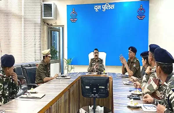 अंतरराज्यीय बैरियरों पर बढ़ी सुरक्षा, लोस चुनाव को लेकर अलर्ट