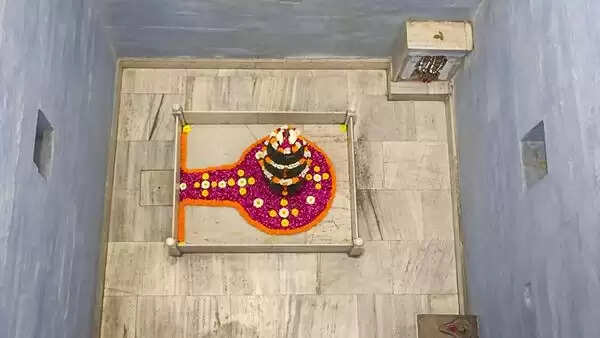 काशी में भीमेश्वर ज्योर्तिलिंग के दर्शन का पुण्य लाभ,काशी करवत मंदिर में विराजित