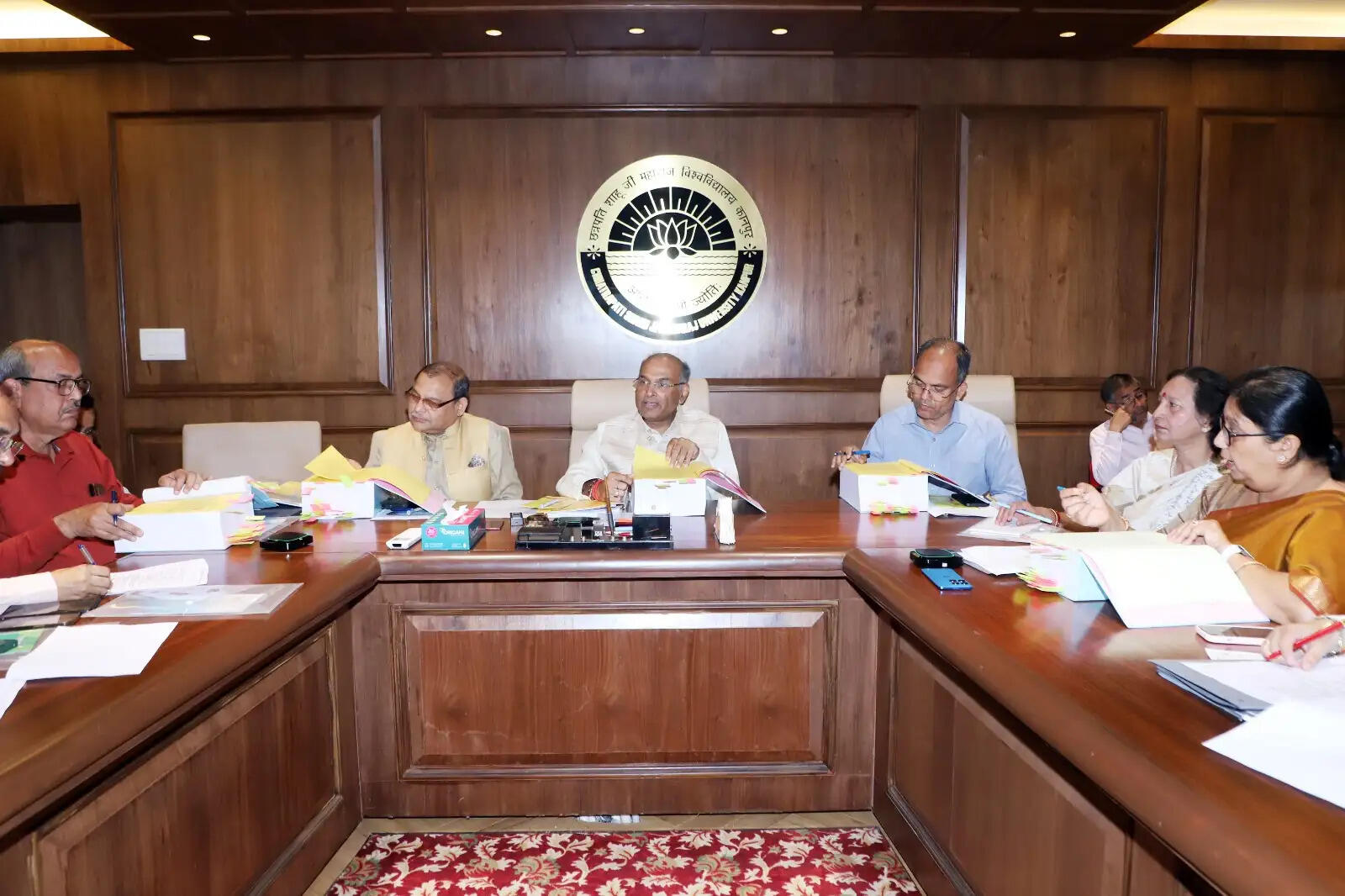 छात्रों के लिए ‘भावनात्मक कल्याण एवं जीवन प्रबंधन’ पाठ्यक्रम शुरू होगा : कुलपति