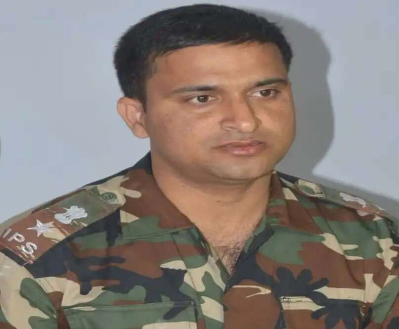 झारखंड कैडर के आईपीएस अधिकारी सुरेंद्र कुमार झा बीएसएफ में डीआईजी नियुक्त