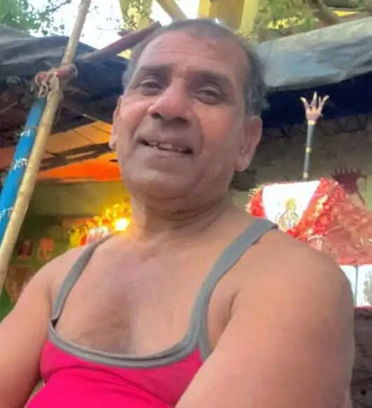 बेनियाबाग हरिजन बस्ती में सो रहे अधेड़ की गोली मारकर हत्या, बेटे के पास ही लेटा था