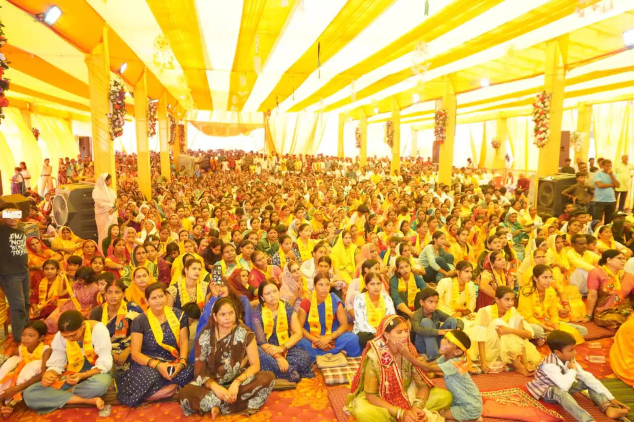 मुख्यमंत्री विष्णुदेव साय ने बाबा कर्मेश्वर का किया रुद्राभिषेक, प्रदेशवासियों की सुख-समृद्धि की कामना