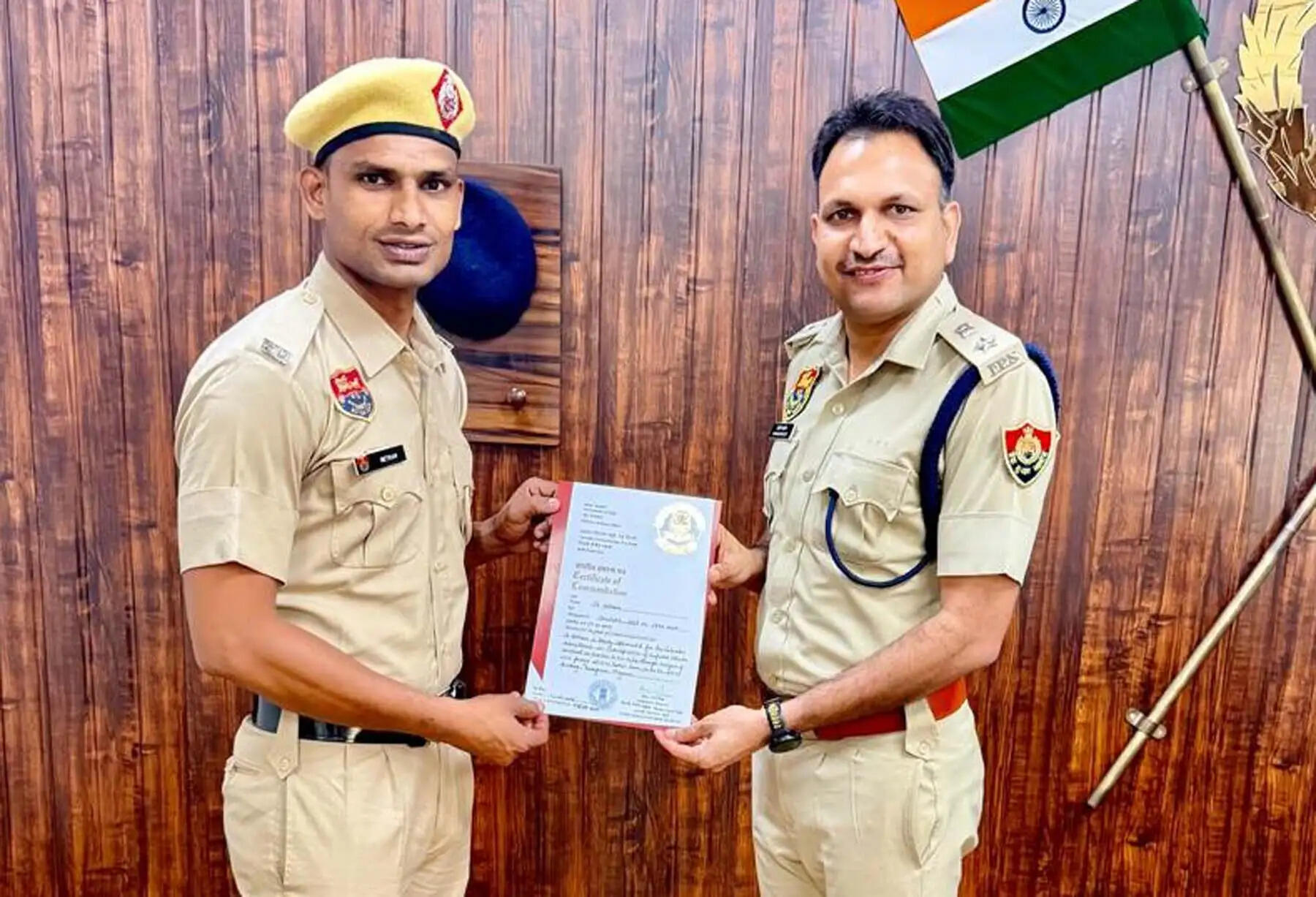 गुरुग्राम यातायात पुलिस के तीन जवानों को एनसीबी ने किया सम्मानित