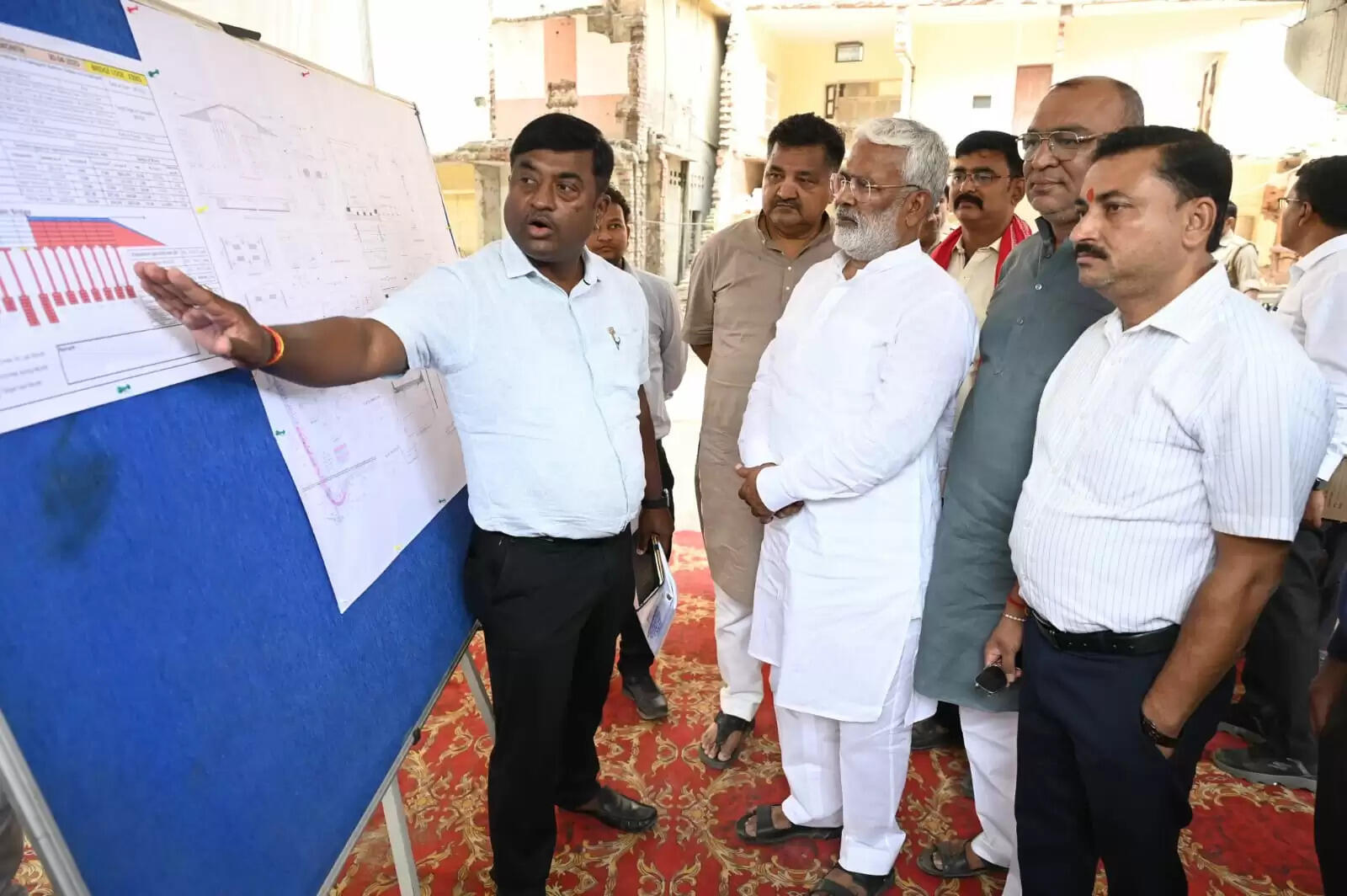 उत्तर प्रदेश में बुनियादी ढांचे का तीव्र गति से हो रहा विकास : स्वतंत्र देव सिंह