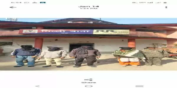 दुकानदार को गोली मारने की साजिश का खुलासा, पत्नी सहित चार गिरफ्तार