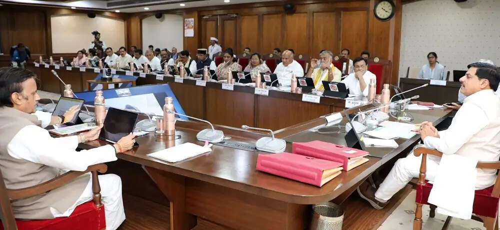 मप्र के 12 लाख कर्मचारी-पेंशनर्स को मिलेगा 58 फीसदी महंगाई भत्ता, निर्माण कार्यों के लिए 6,940 करोड़ रुपये स्वीकृत