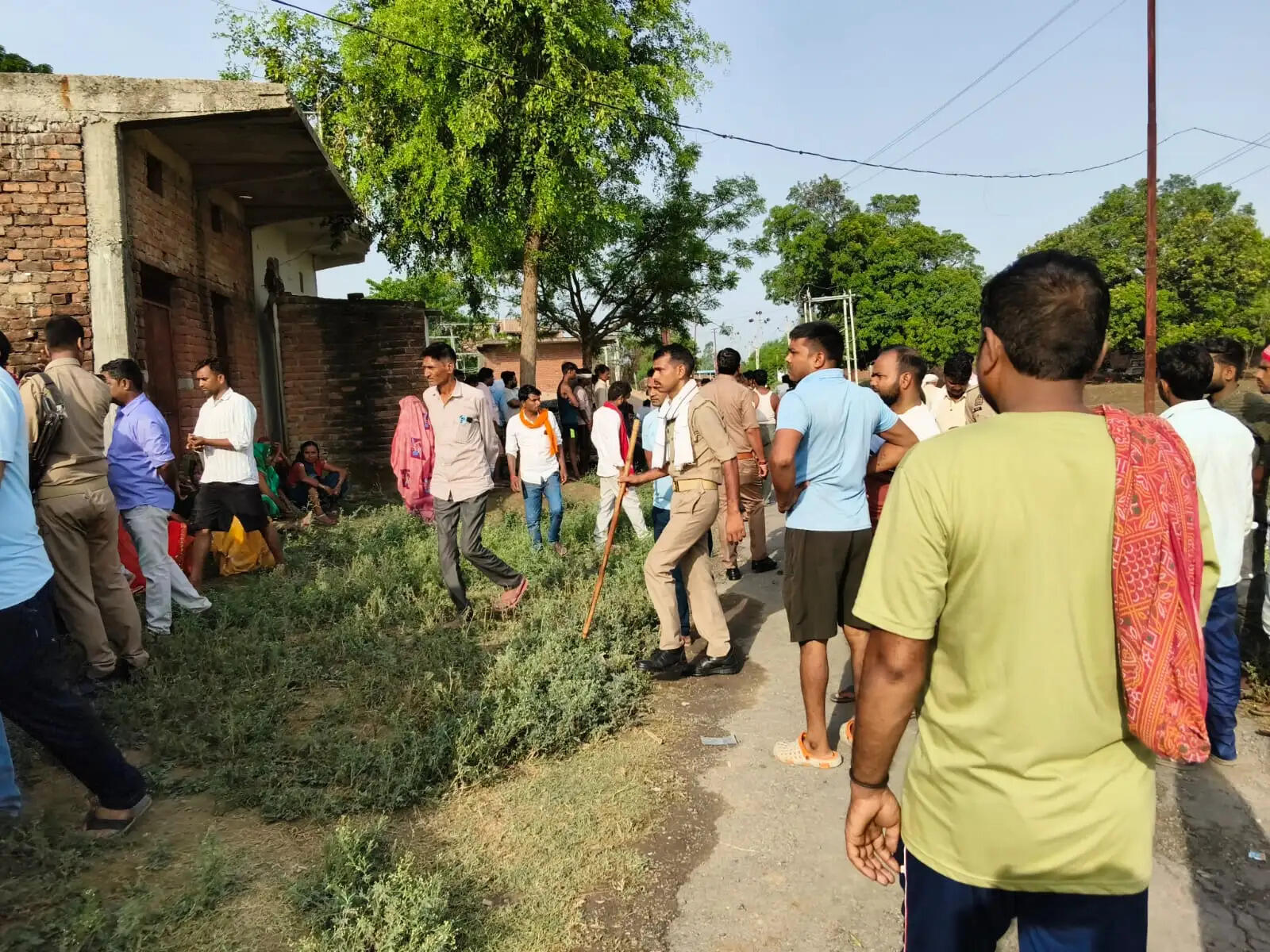 माइनर के पास युवक का शव मिलने से सनसनी, परिजनों ने जताई हत्या की आशंका