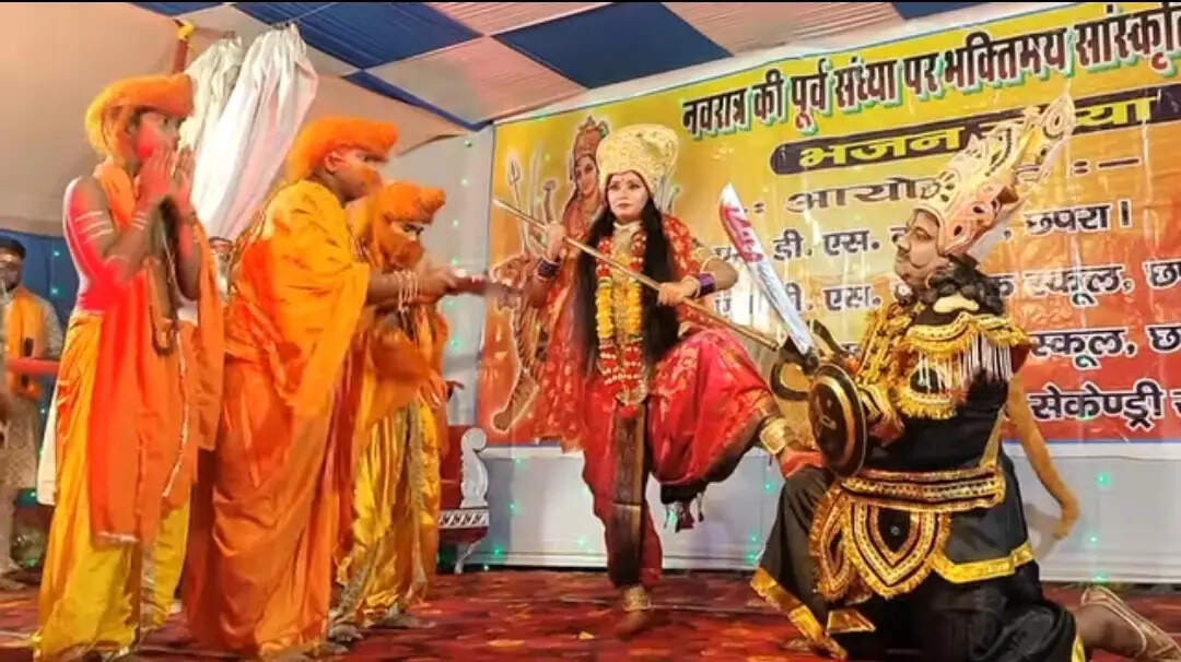 छपरा में नवरात्रि जागरण का हुआ आयोजन, देर रात्रि तक गूंजे माता के पारंपरिक भजन