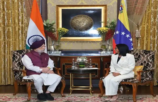 हरदीप पुरी ने वेनेजुएला की कार्यवाहक राष्ट्रपति से बातचीत की, रणनीतिक ऊर्जा साझेदारी को दोहराया