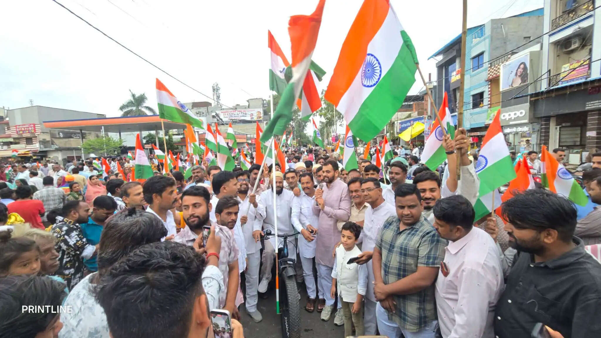 नागदाः तिरंगा यात्रा में उमड़ा जनसैलाब, शहीदों को किया नमन