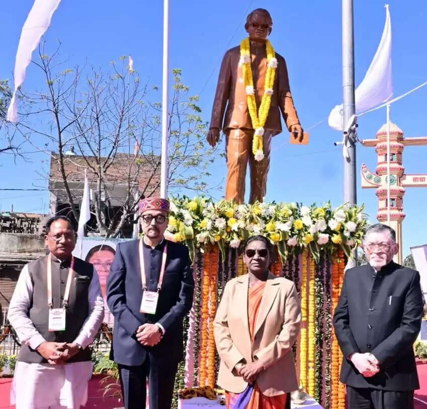 युवाओं और आने वाली पीढ़ियों को जनजातीय समुदायों की परंपराओं से जोड़ना जरूरी: राष्ट्रपति मुर्मु