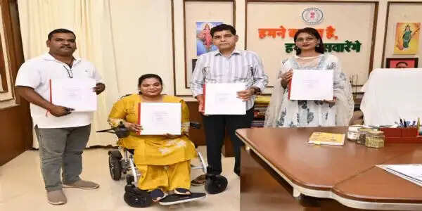ब्रेल पुस्तक से दृष्टिबाधित विद्यार्थियों को कानूनी अधिकारों और शासकीय योजनाओं की मिलेगी जानकारी :&nbsp;मंत्री टंक राम वर्मा