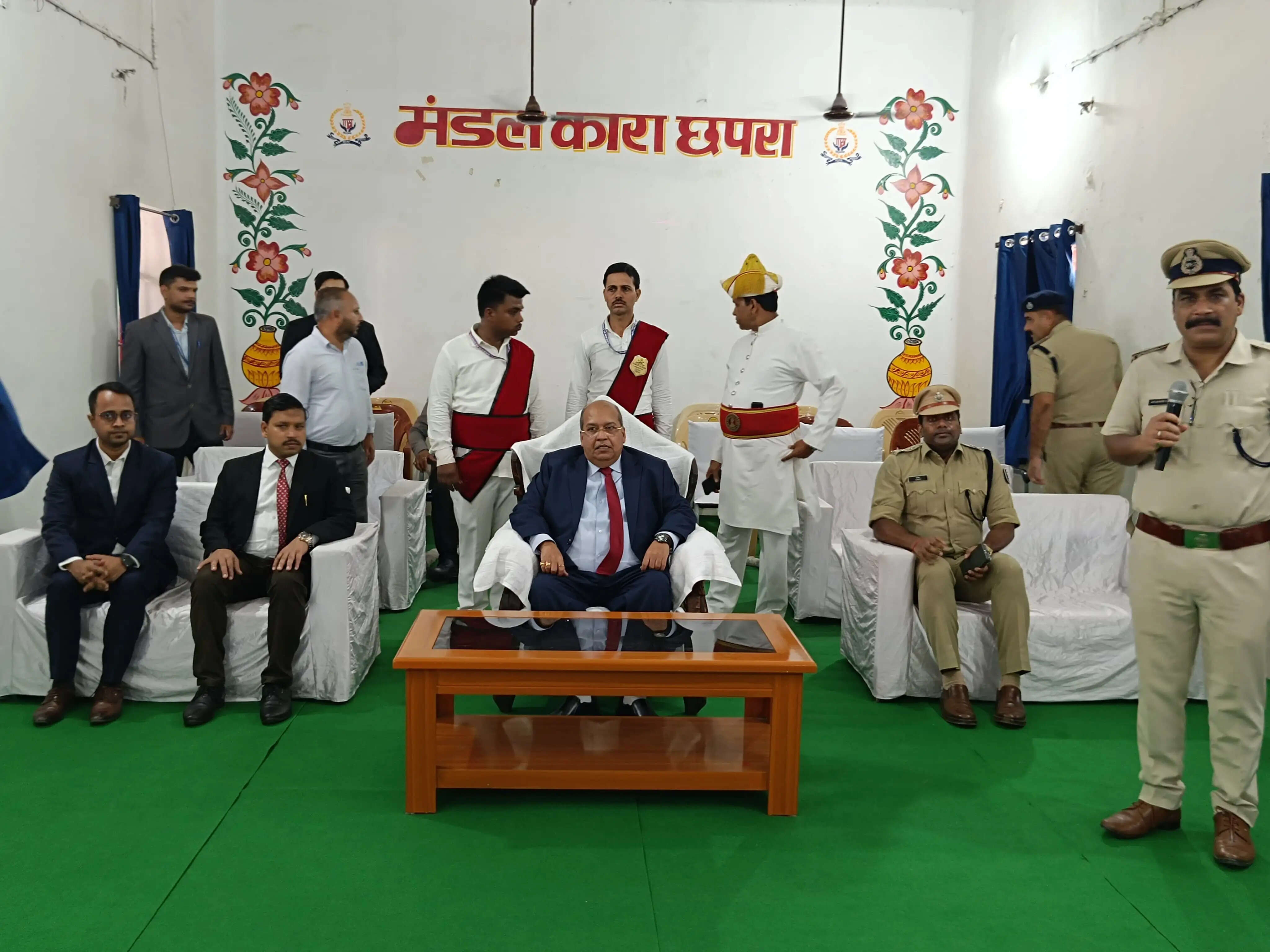 पटना उच्च न्यायालय के न्यायमूर्ति संदीप कुमार ने किया छपरा मंडल कारा का निरीक्षण