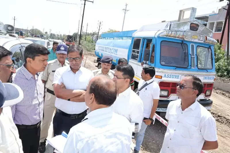 उज्जैन सिंहस्थ 2028 की तैयारियां जारी. संभागायुक्त-कलेक्टर ने किया सड़क निर्माण कार्यों का निरीक्षण