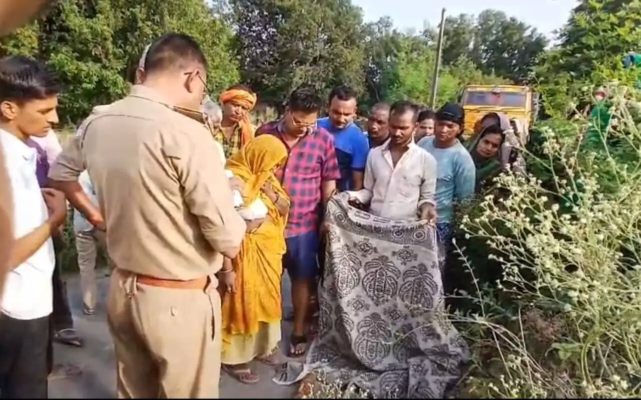 अवैध मिट्टी खनन कर भाग डंपर ने महिला काे राैंदा, माैत