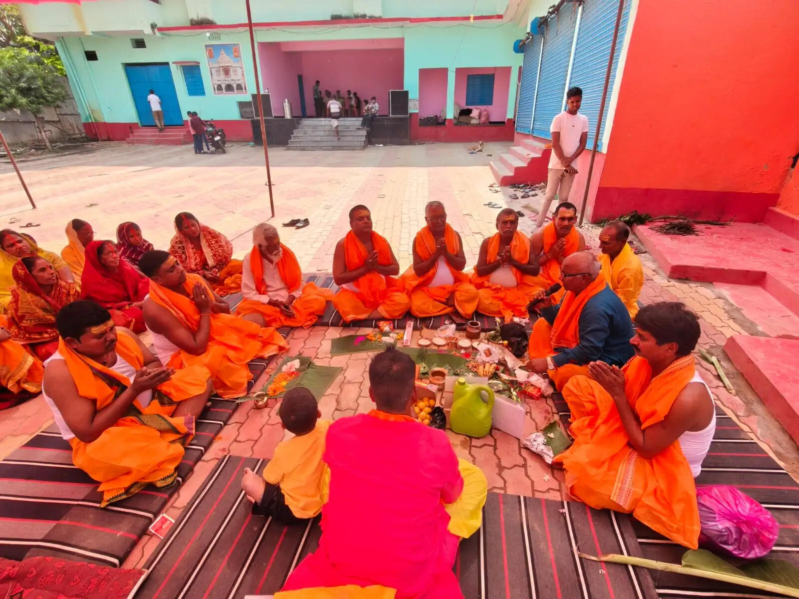 बाबा गणिनाथ गोविंद धाम मंदिर निर्माण के लिए हुआ भूमि पूजन, श्रद्धालुओं में भारी उत्साह