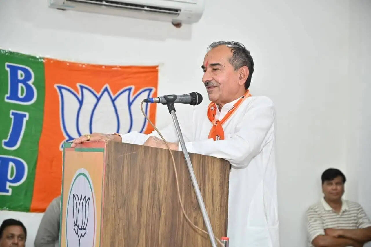 जमानत पर चलने वालों के भरोसे देश नहीं छोड़ा जा सकता- मदन राठौड़