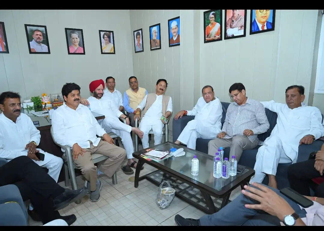 राहुल गांधी करेंगे उत्तराखंड में 'छात्रों की गूंज' अभियान का उद्घोष, तैयारियों को लेकर हुई बैठक