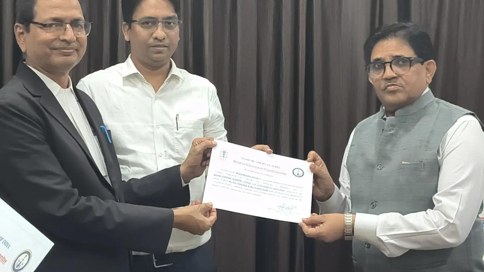 सुपौल में मध्यस्थता के क्षेत्र में उत्कृष्ट कार्य करने वाले मध्यस्थ सम्मानित