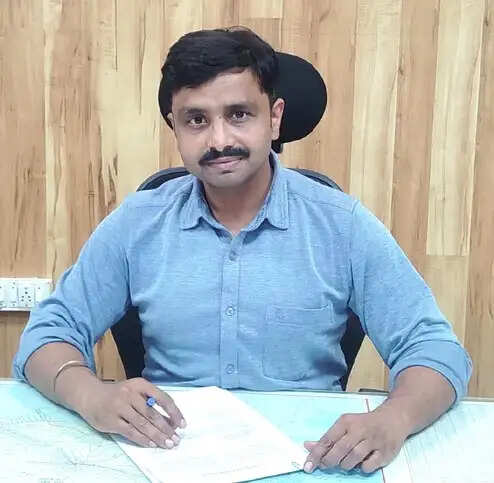 डॉ. शिवम शर्मा ने पुनः वरिष्ठ मंडल परिचालन प्रबंधक का कार्यभार संभाला