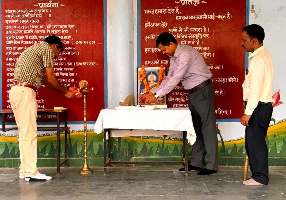 हिंदी भाषा हमारी सांस्कृतिक पहचान और राष्ट्रीय एकता का सेतु : शर्मा