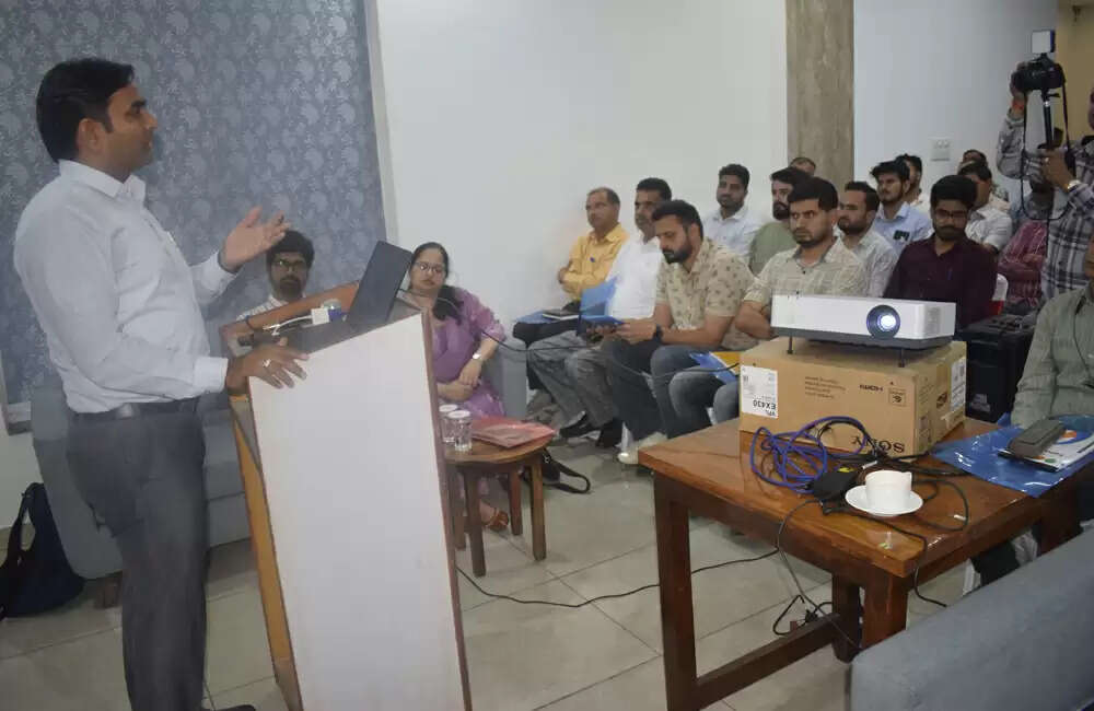 निर्माण कार्यों में भूकंप प्रतिरोधी मानकों को प्राथमिकता देना जरूरी : डीसी