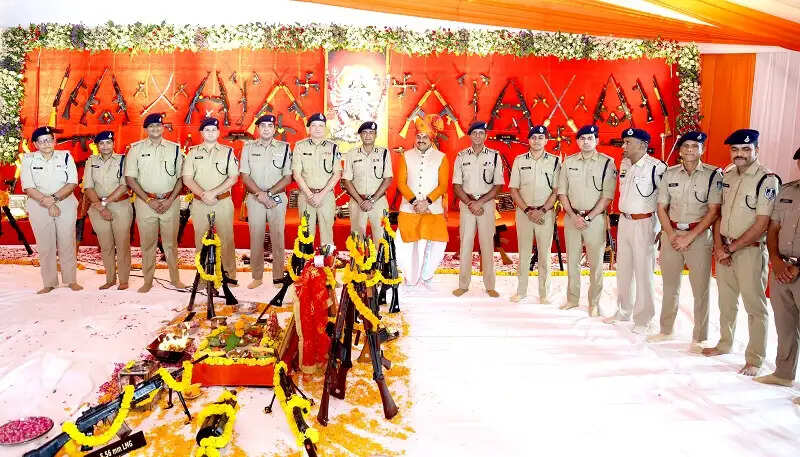 शस्त्र पूजन भारतीय संस्कृति, शौर्य और कर्तव्यनिष्ठा का प्रतीक : मुख्यमंत्री डॉ. यादव