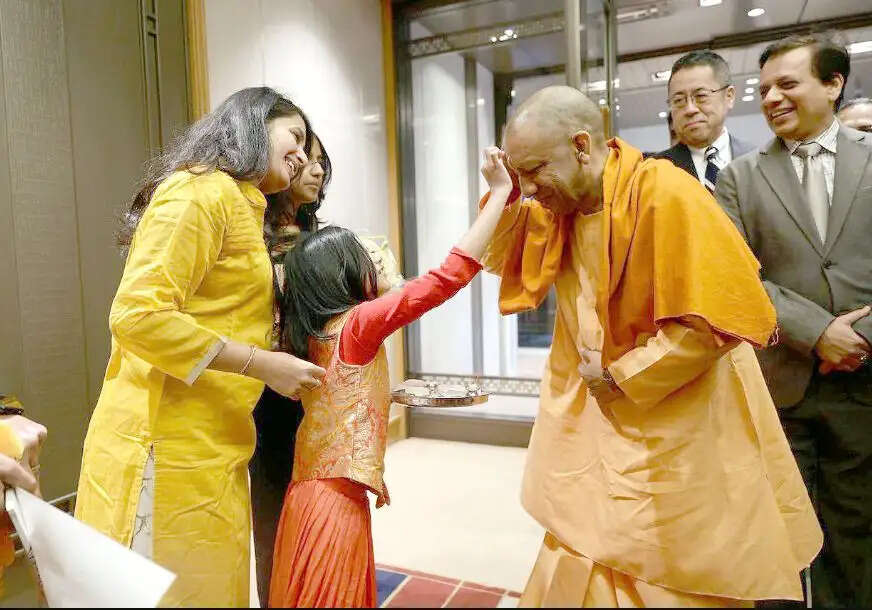 अपराधियों के लिए डर का पर्याय बने योगी बालहठ के आगे पड़ जाते हैं नरम