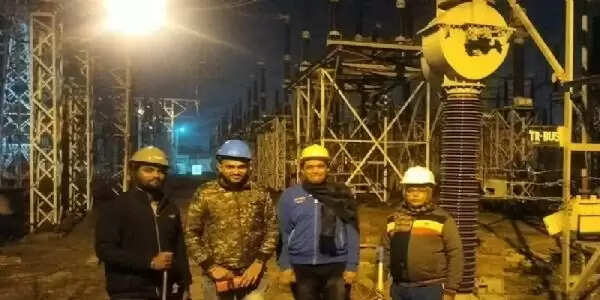 इंदौरः एमपी ट्रांसको के सबस्टेशनों में रात्रिकालीन औचक निरीक्षण की पहल से बढ़ी सजगता, सकारात्मक परिणाम मिले